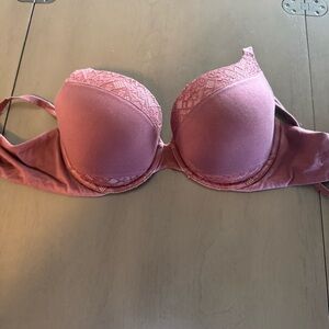 Elegant Lace Trimmed Bra in Mauve
